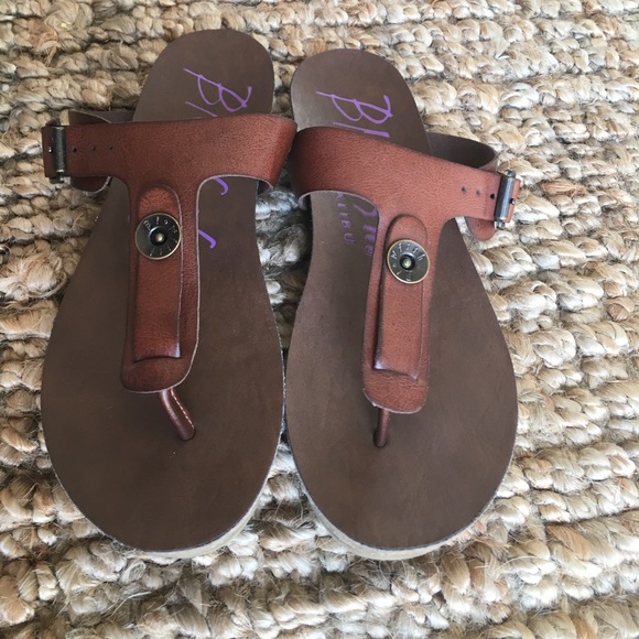 blowfish thong sandals